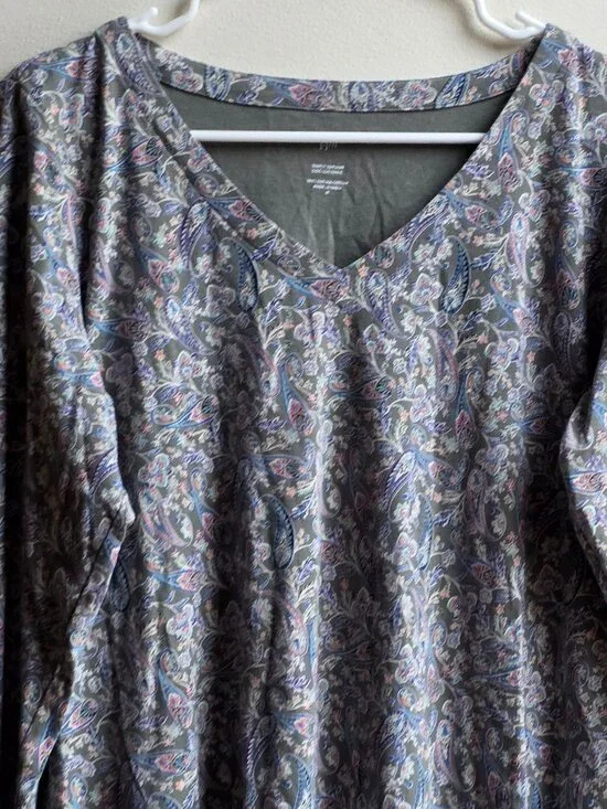 J. Jill Gray/Purple Paisley V-Neck Jersey Size Medium - Picture 5 of 15